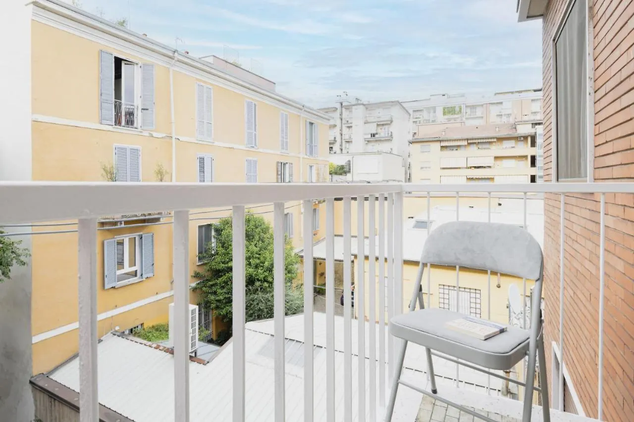 Easylife - Elegante Penthouse Sui Navigli Διαμέρισμα Μιλάνο 0*,  Ιταλία